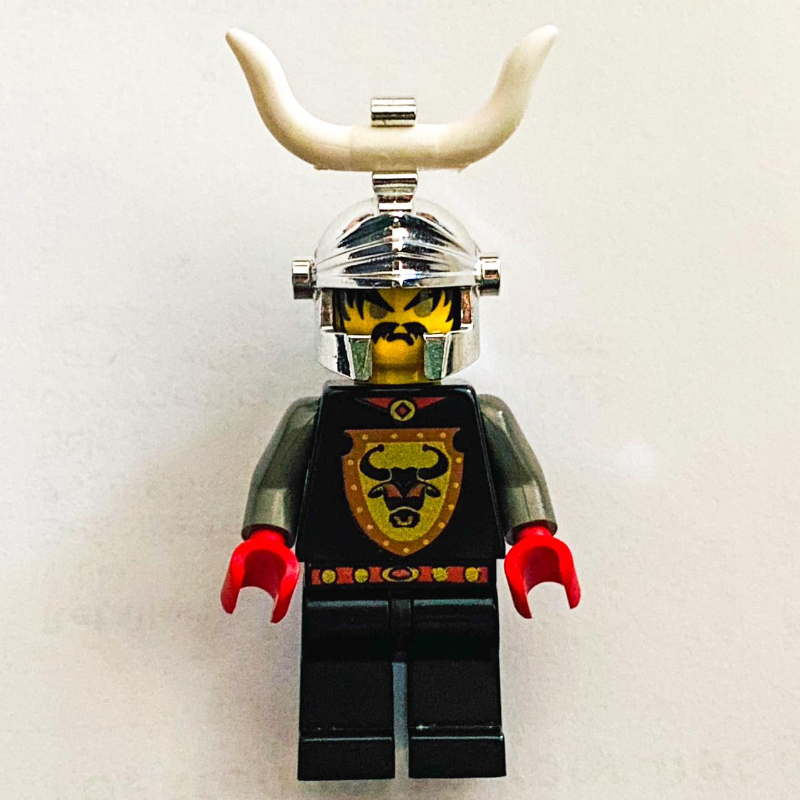 Chevalier (chevaliers royaume i) - cedric le taureau, casque chromé, corne (Knight (Knights Kingdom I) - Cedric the Bull, Chrome Helmet, Horn)