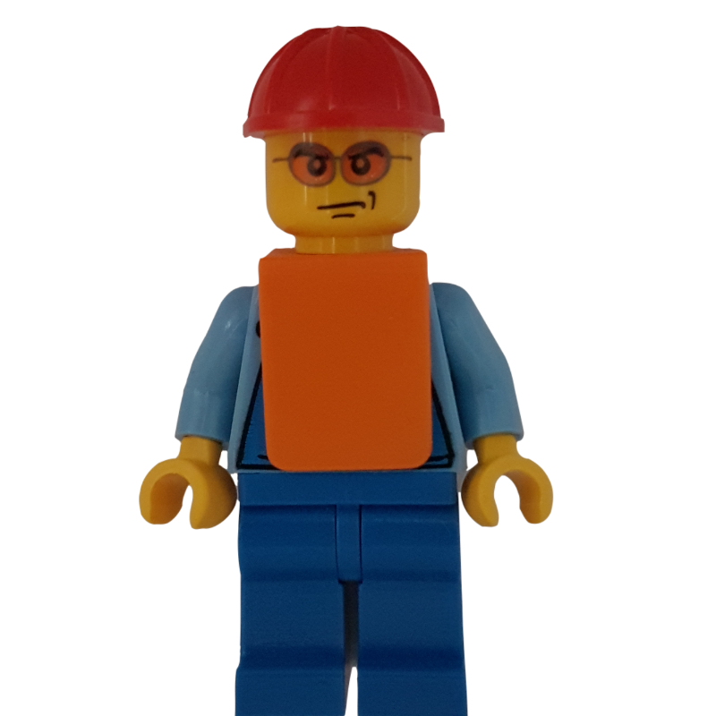 Homme, salopette bleue sur chemise, casque de chantier rouge, gilet orange, lunettes de soleil orange (Man, Blue Overalls over Shirt, Red Hard Hat, Orange Vest, Orange Sunglasses)