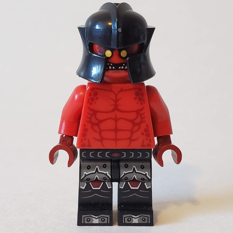 Monstre avec casque noir (Monster with Black Helmet)