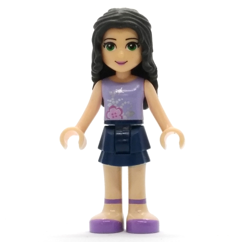Emma — haut lavande, jupe bleu foncé (Emma - Lavender Top, Dark Blue Skirt)