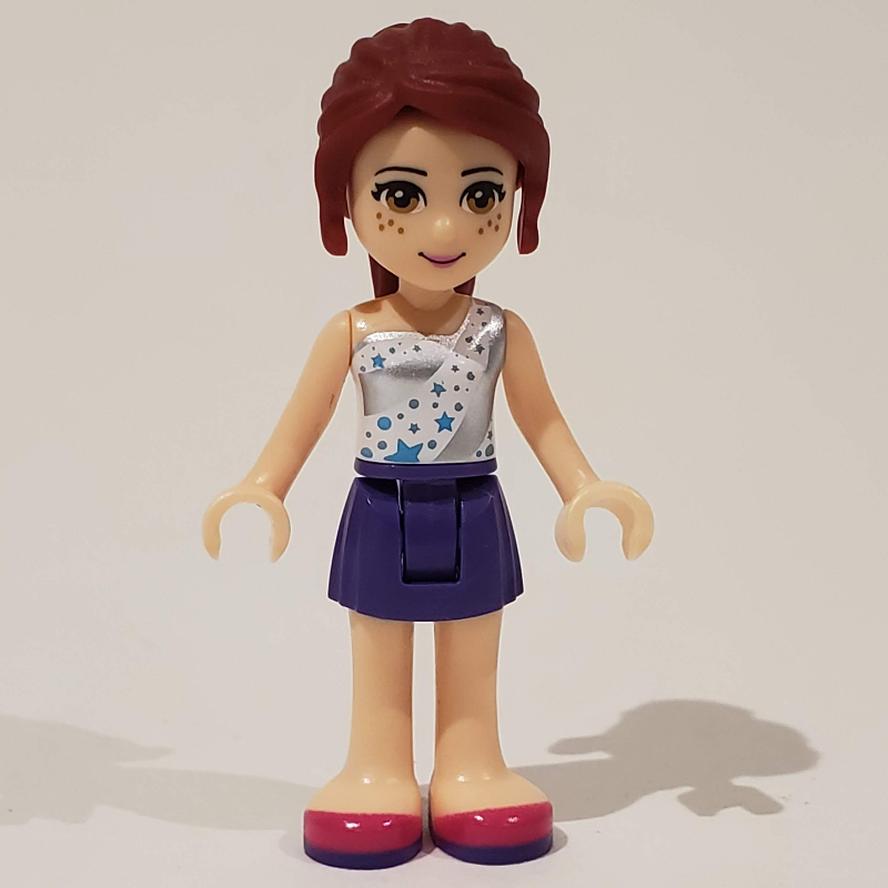 Tina - haut blanc/argenté, jupe pourpre foncé (Tina - White/Silver Top, Dark Purple Skirt)