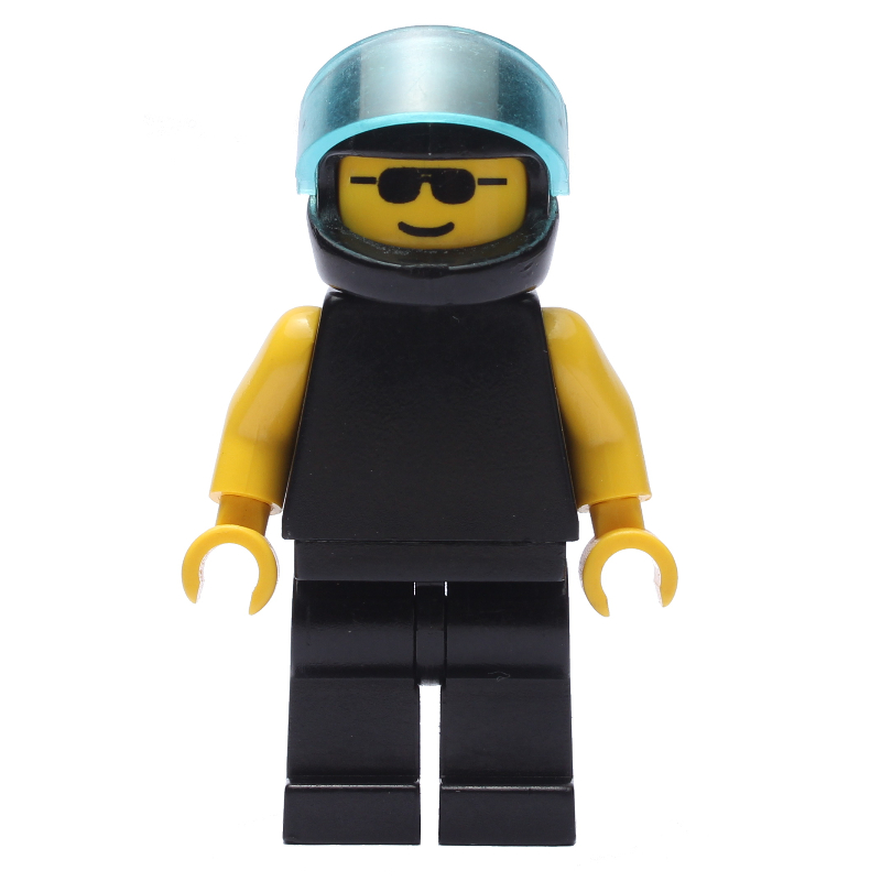 Homme, uni noir, casque noir avec visière, lunettes de soleil (Man, Plain Black, Black Helmet with Visor, Sunglasses)
