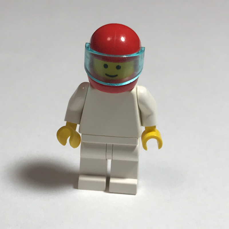 Homme, blanc uni, casque rouge avec visière (Man, Plain White, Red Helmet with Visor)
