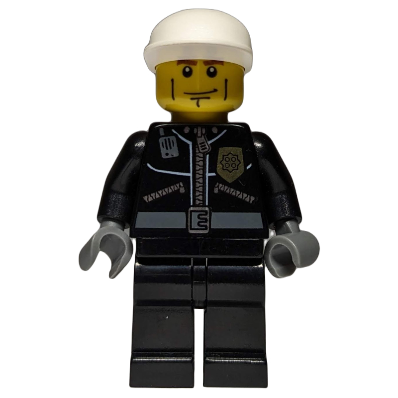 Policier, veste noire avec fermeture éclair, radio et badge, casquette blanche (Policeman, Black Jacket with Zipper, Radio, and Badge, White Cap)