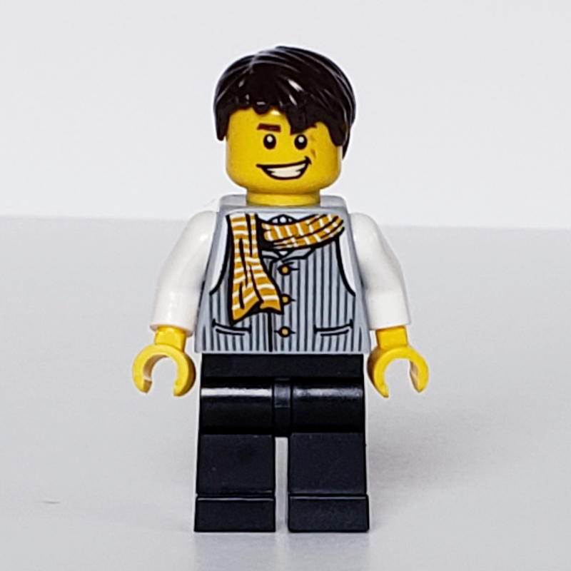 Gilet rayé avec écharpe rayée jaune et jambes noires (Striped Vest with Yellow Striped Scarf and Black Legs)