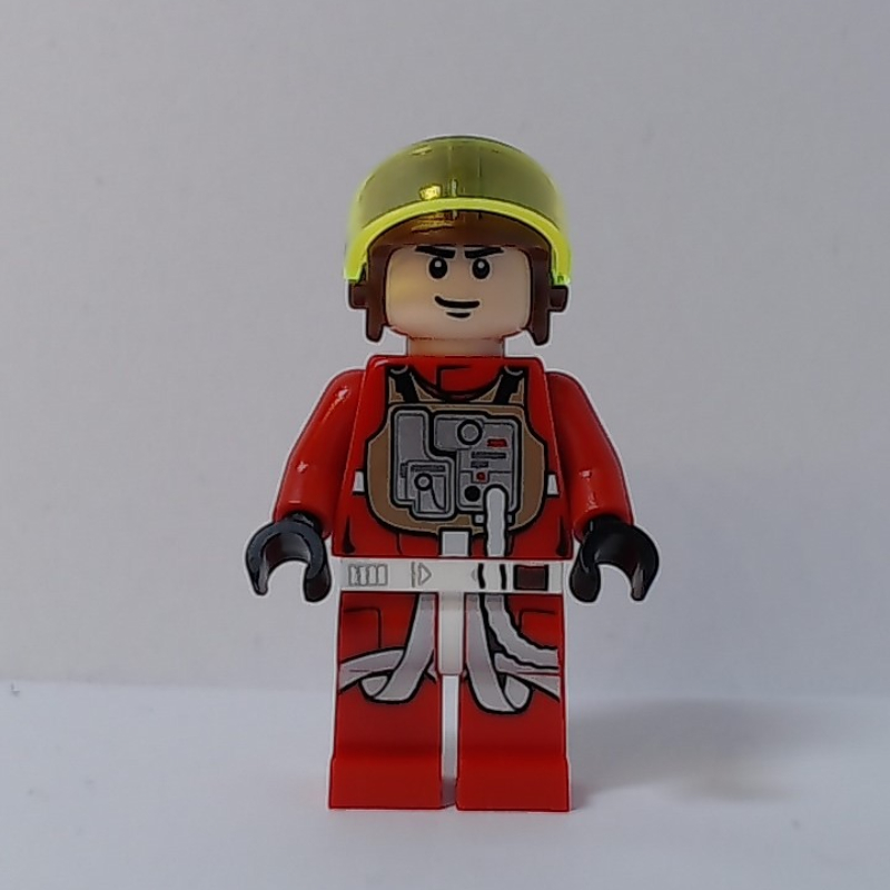Pilote rebelle B-wing, costume de vol rouge, casque brun rougeâtre (Rebel Pilot B-wing, Red Flight Suit, Reddish Brown Helmet)