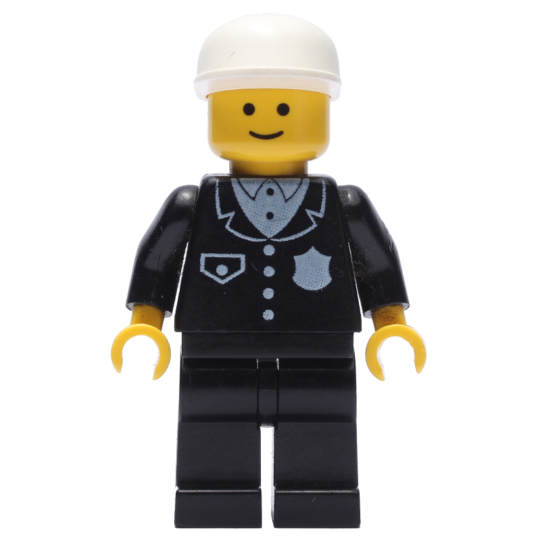 Policier, costume noir avec poche et badge, casquette blanche (Policeman, Black Suit with Pocket and Badge, White Cap)
