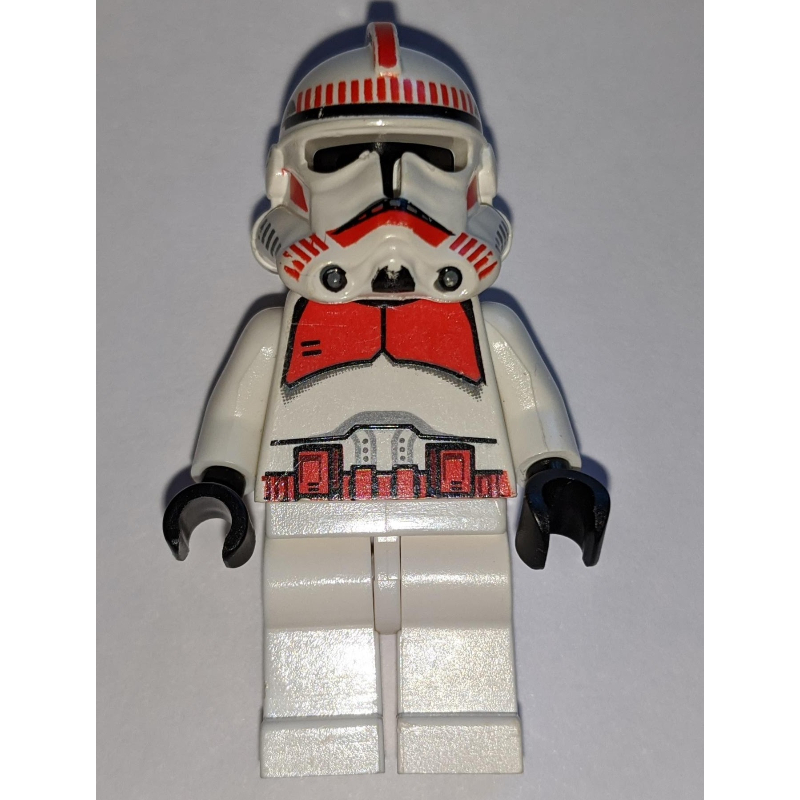 Clone shock trooper, marques rouges, tête noire unie, hanches blanches (Clone Shock Trooper, Red Markings, Plain Black Head, White Hips)