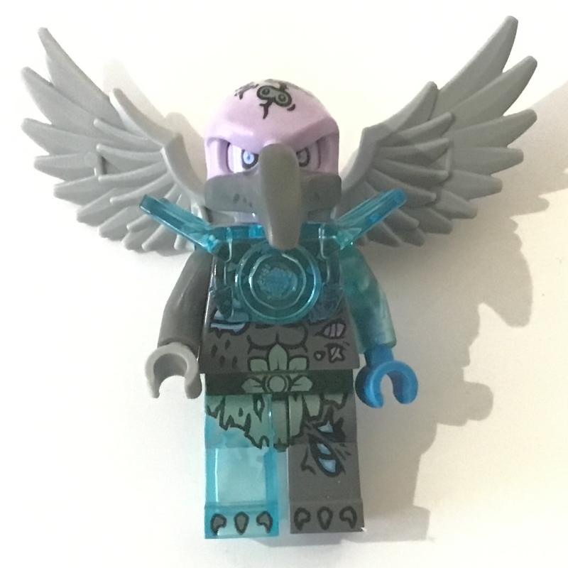 Vornon avec armure d'épaule bleu clair (Vornon with Trans-Light Blue Shoulder Armor)