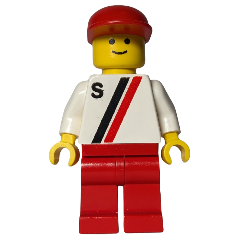 Homme, chemise blanche à deux rayures et 'S', jambes rouges, casquette rouge (Man, White Shirt with Two Stripes and 'S', Red Legs, Red Cap)