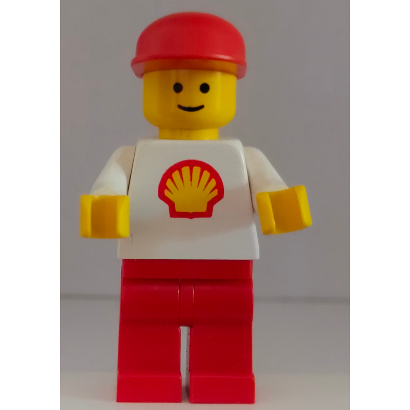 Homme, torse blanc avec logo Shell, jambes rouges, casquette rouge (Man, White Torso with Shell Logo, Red Legs, Red Cap)