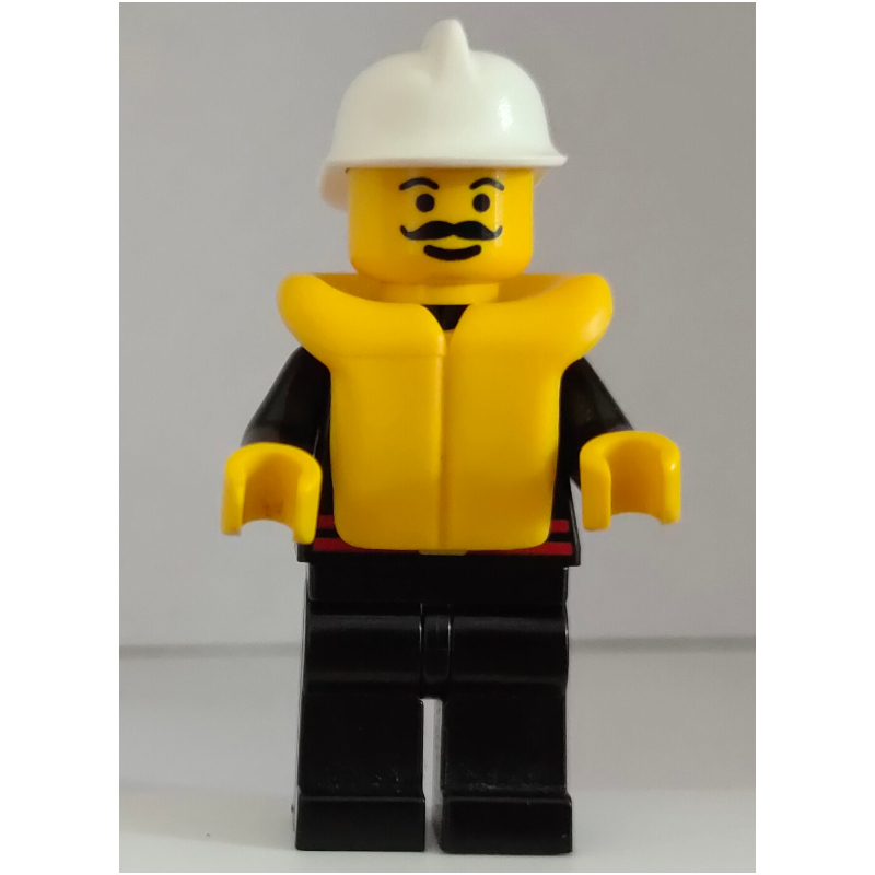 Pompier, veste de pompier noire avec ceinture rouge et insigne, casque blanc, gilet de sauvetage jaune, moustache (Fireman, Black Fire Jacket with Red Belt and Badge, White Helmet, Yellow Life Vest, Moustache)