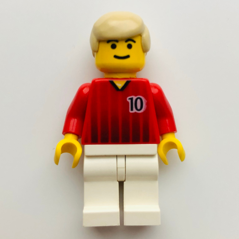 Joueur de football torse rouge, jambes blanches #10 (Soccer Player Red Torso, White Legs #10)
