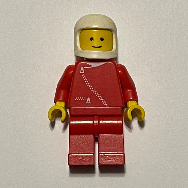 Homme, veste rouge avec fermeture éclair, casque blanc (Man, Red Jacket with Zipper, White Helmet)