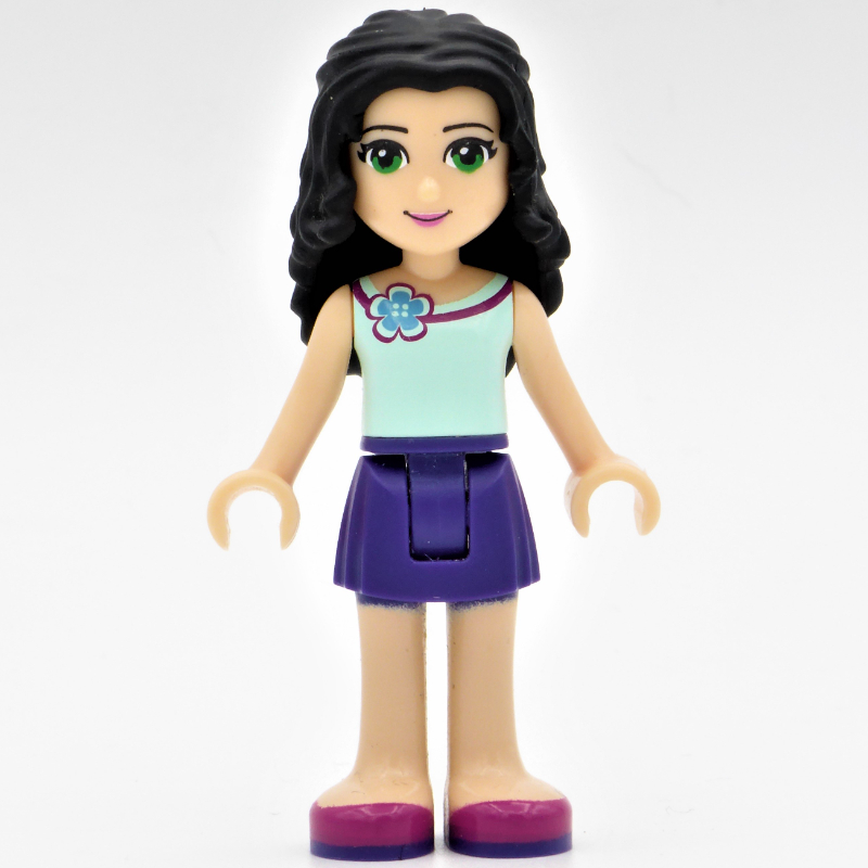 Emma — haut vert d’eau clair, jupe pourpre foncé (Emma - Light Aqua Top, Dark Purple Skirt)