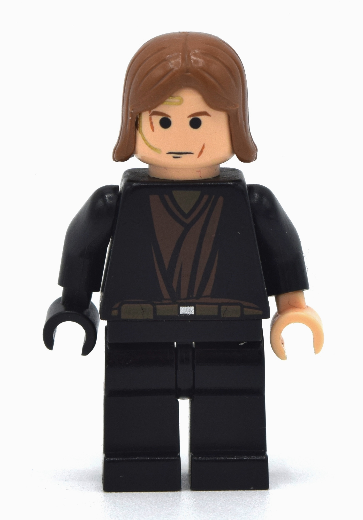 Anakin Skywalker, robe noire, yeux noirs (Anakin Skywalker, Black Robe, Black Eyes)