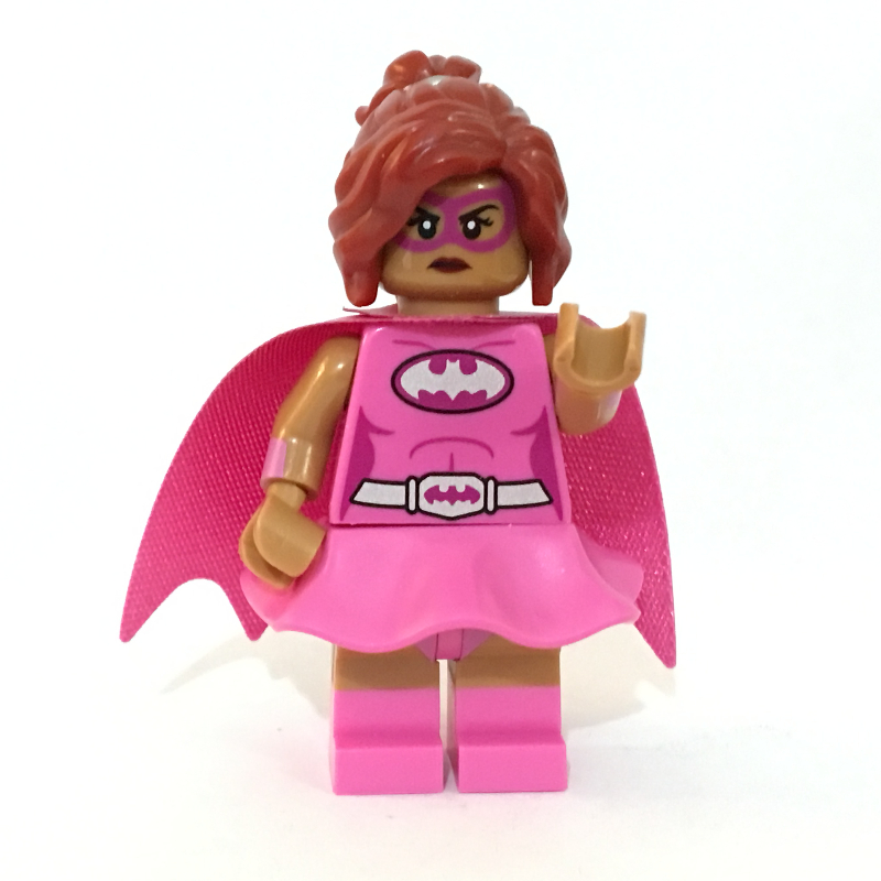 Batgirl, tenue rose foncé (Batgirl, Dark Pink Suit)