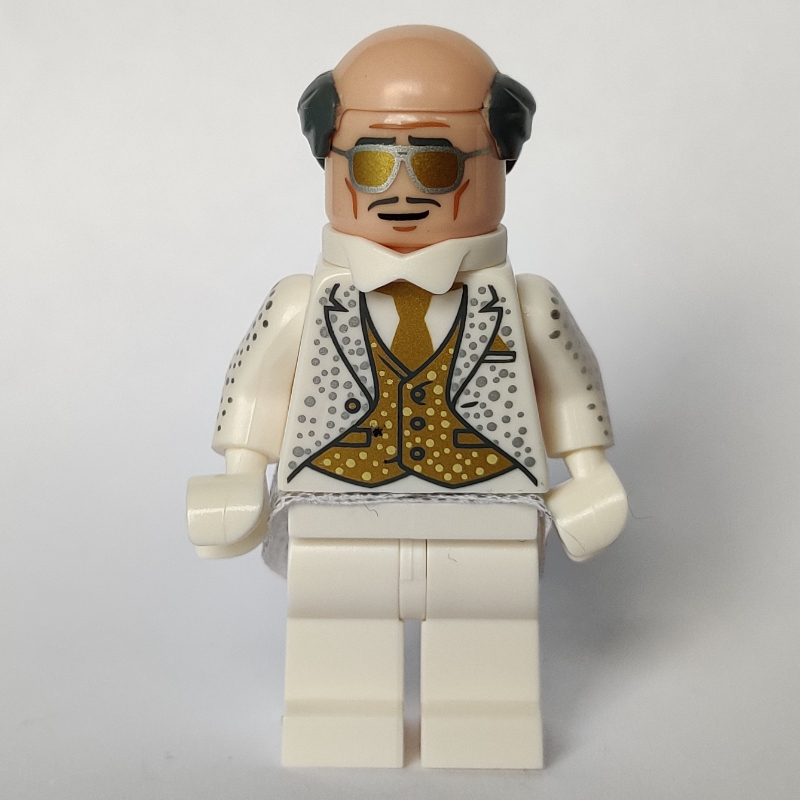 Alfred Pennyworth, chauve, smoking blanc (disco tenue)(CMF) (Alfred Pennyworth, Balding, White Tuxedo (Disco Outfit)(CMF))
