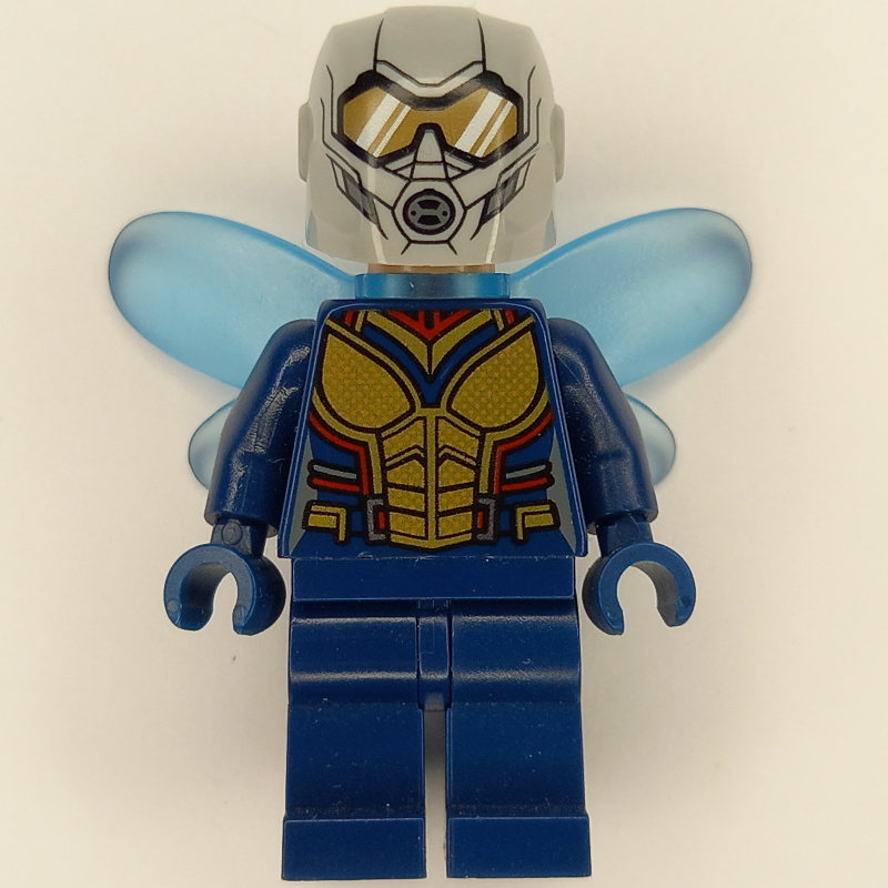 La guêpe (espoir van dyne) avec des ailes bleues transparent-moyennes (The Wasp (Hope van Dyne) with Trans-Medium Blue Wings)