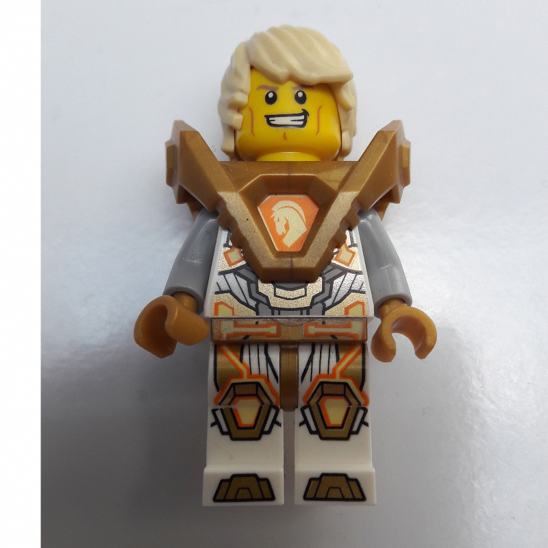Lance richmond avec armure cheveux et épaules (Lance Richmond with Hair and Shoulder Armor)