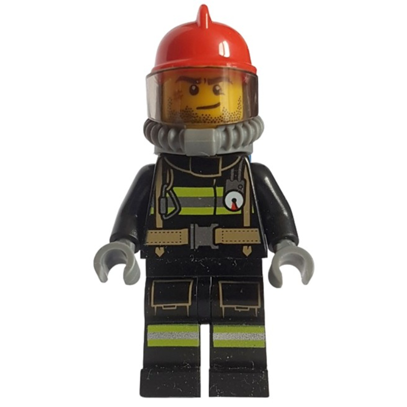 Pompier, costume de feu noir avec jauge et sangles, casque rouge, appareil respiratoire, bouteilles d’air, barbe naissante et cicatrice (Fireman, Black Fire Suit with Gauge and Straps, Red Helmet, Breathing Apparatus, Airtanks, Stubble and Scar)