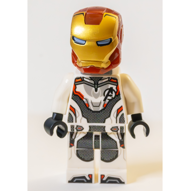 Iron Man, costume blanc de technologie avancée (quantique) avec support de cou (Iron Man, White Advanced Tech (Quantum) Suit with Neck Bracket)