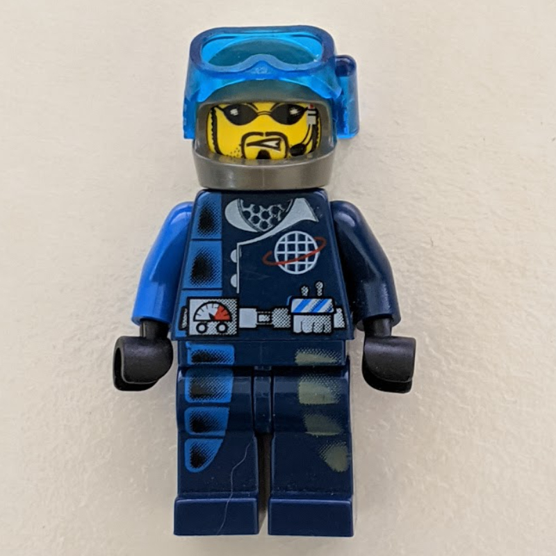 Charge avec masque de plongée bleu transparent-sombre (Charge with Trans-Dark Blue Diving Mask)