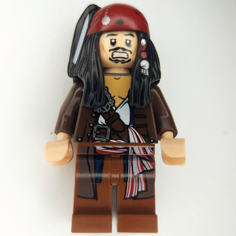 Moineau de capitaine jack avec la veste ouverte (Captain Jack Sparrow with Open Jacket)