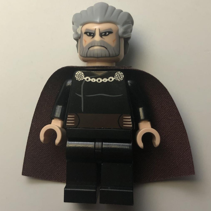 Comte Dooku, cheveux gris bleuté clair (Count Dooku, Light Bluish Gray Hair)