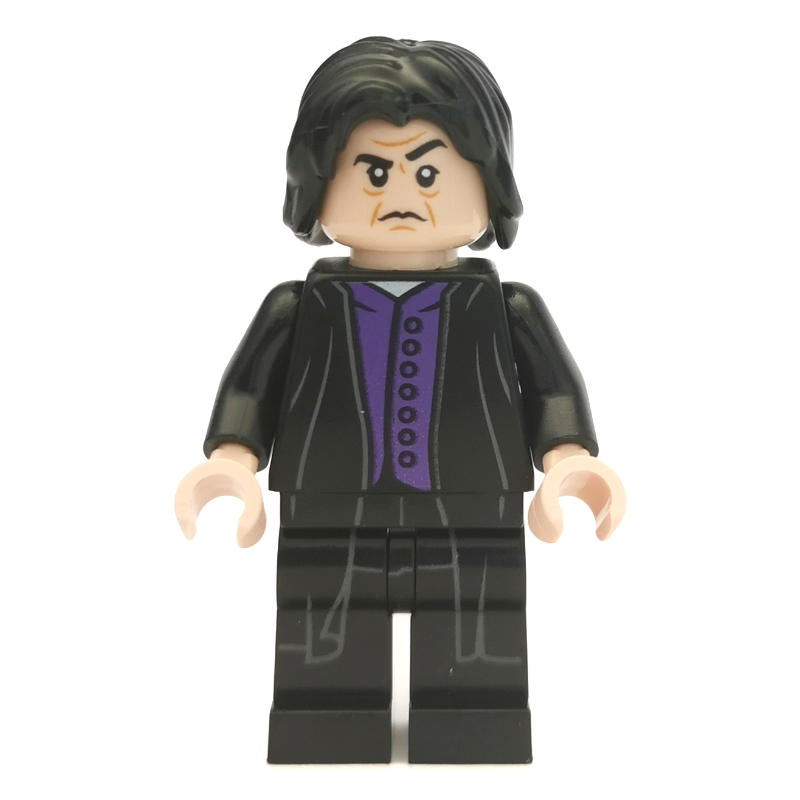 Professeur Severus Rogue, longues robes sur gilet violet foncé (modèle imprimé de queues de chemise) (Professor Severus Snape, Long Robes over Dark Purple Vest (Shirt Tails Print))