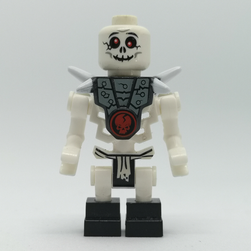 Bonezai avec armure d'épaule (Bonezai with Shoulder Armour)