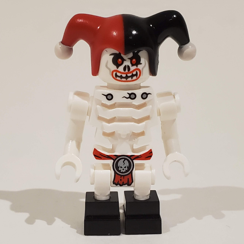 Krazi en chapeau de bouffon rouge et noir (Krazi in Red and Black Jester Hat)