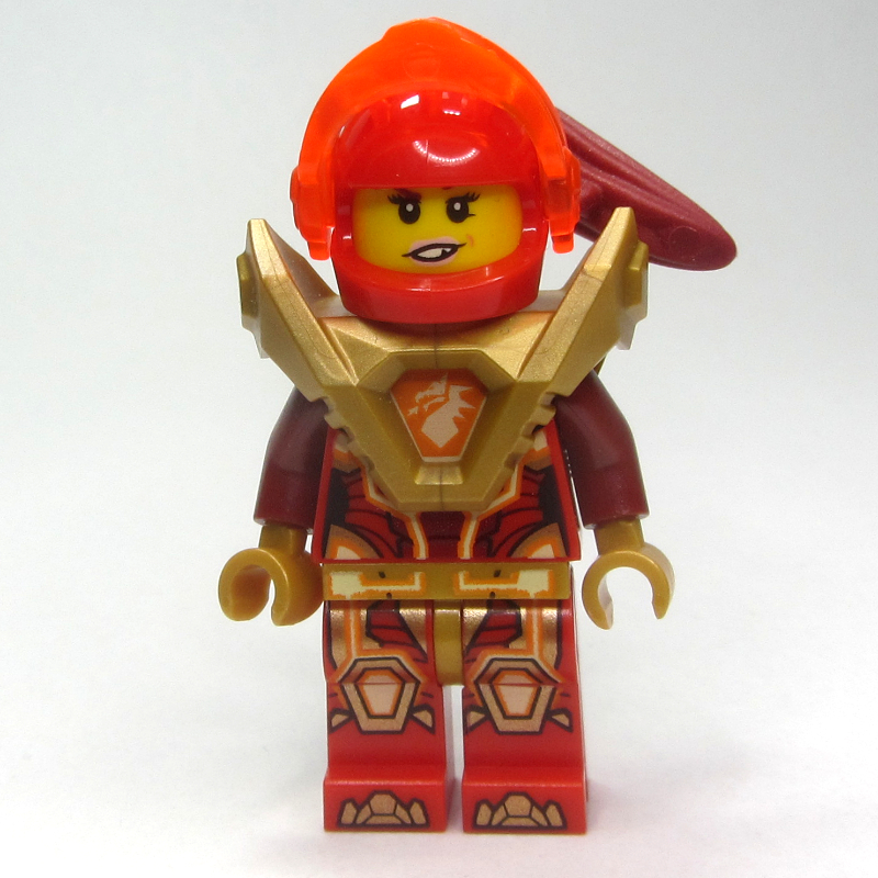 Macy halbert avec armure en or nacré (Macy Halbert with Pearl Gold Armor)