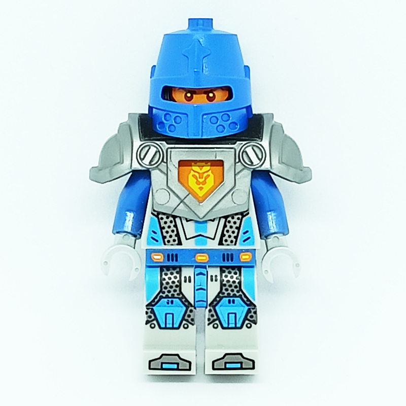 Nexo chevalier soldat avec casque bleu (Nexo Knight Soldier with Blue Helmet)