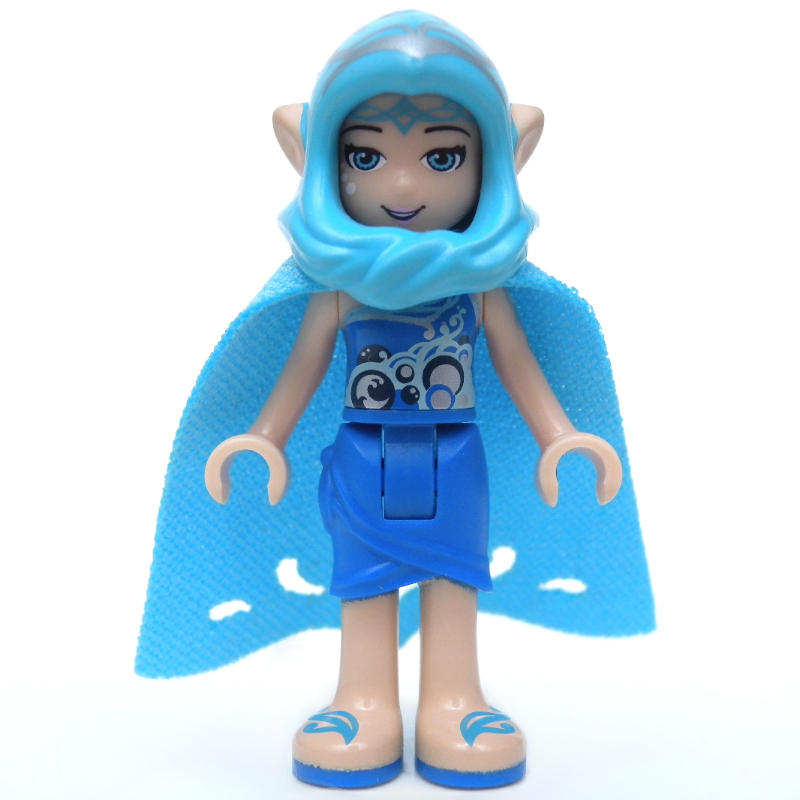 Naida riverheart avec capuche et cape (Naida Riverheart with Hood and Cape)