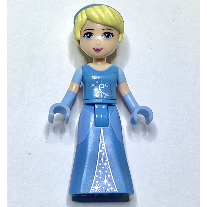 Cendrillon — robe bleu moyen, gants bleu clair vif, bande de cheveux (Cinderella - Medium Blue Dress, Bright Light Blue Gloves, Hair Band)
