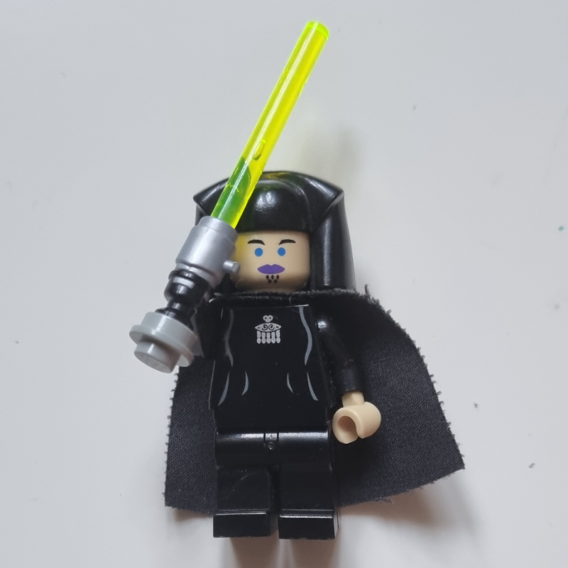 Luminara Unduli, sabre laser (Luminara Unduli, Light-Up Lightsaber)