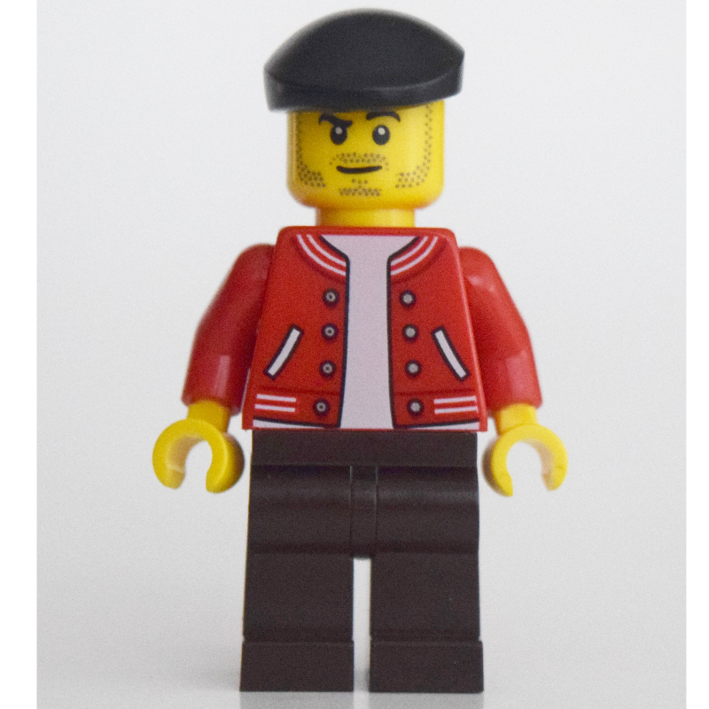 Homme, veste letterman rouge, jambes brun foncé, béret noir (Man, Red Letterman Jacket, Dark Brown Legs, Black Beret)