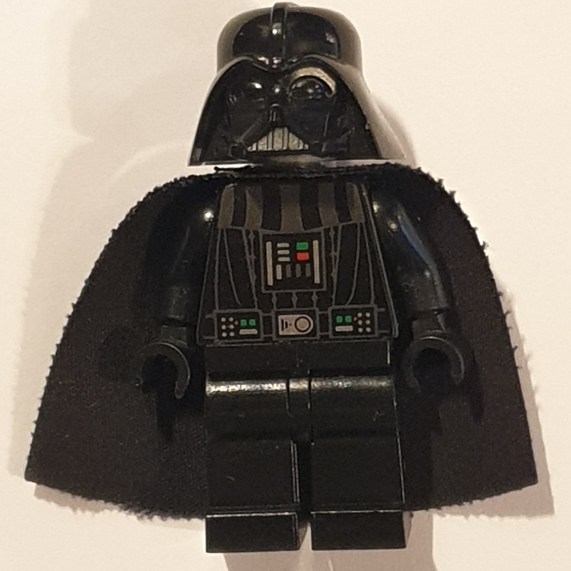 Dark Vador, peau gris bleuté clair, pupilles blanches (tête 3626b) (Darth Vader, Light Bluish Gray Skin, White Pupils (3626b Head))