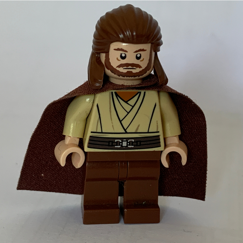 Qui-Gon Jinn, jambes marron rougeâtre uni (tête 3626b) (Qui-Gon Jinn, Plain Reddish Brown Legs (3626b Head))