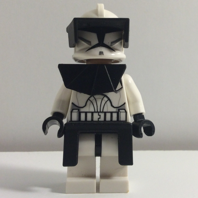 Commandant clone, épaulière noir et kama (Clone Commander, Black Pauldron and Kama)