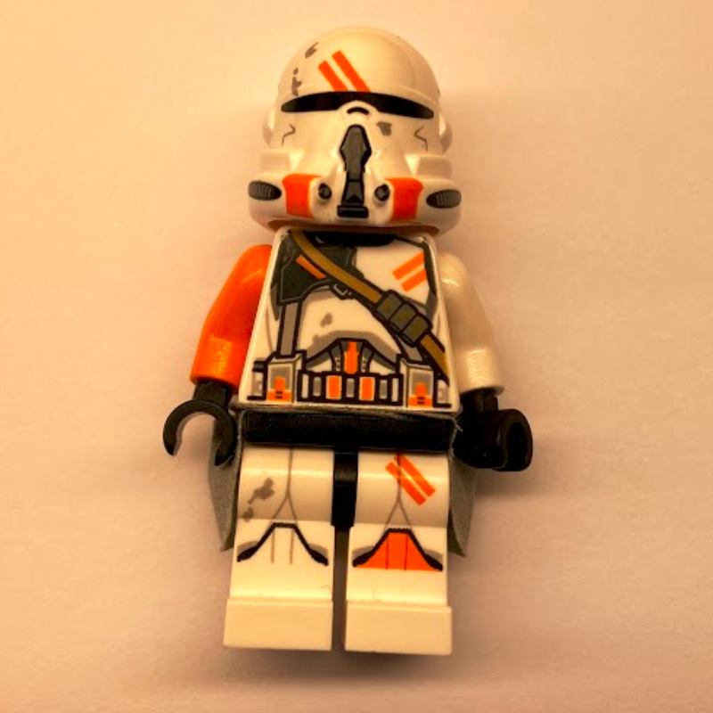 Soldat clone, 212e bataillon d'attaque, aéroporté, marquage orange (Clone Trooper, 212th Attack Battalion, Airborne, Orange Markings)