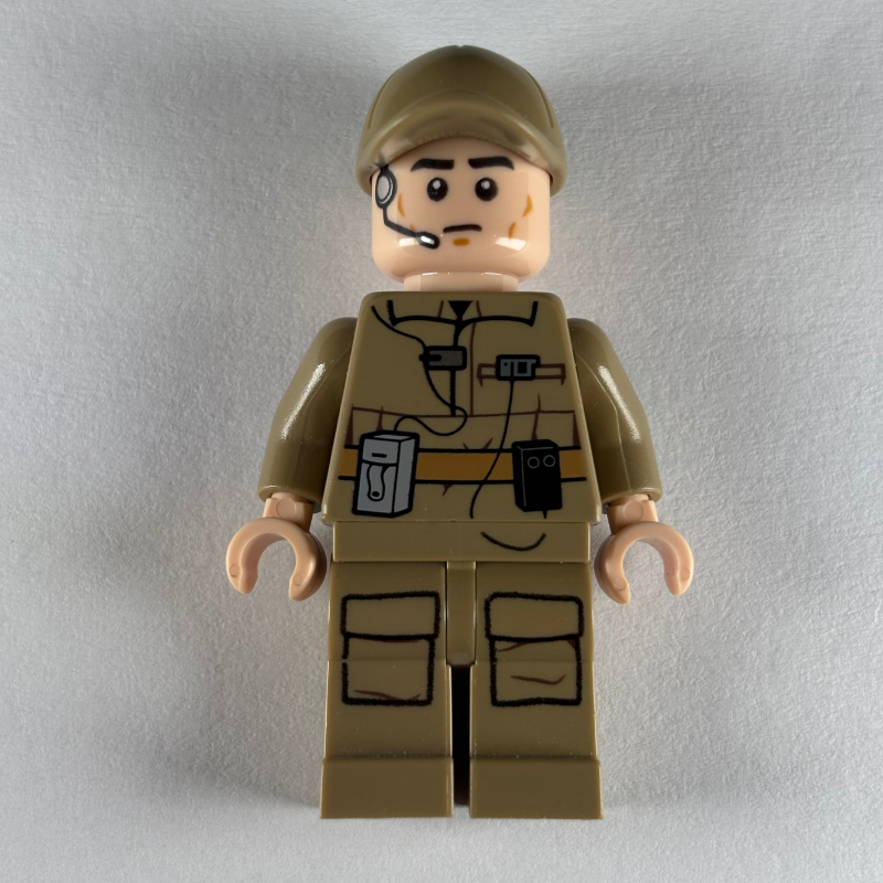 Technicien rebelle / équipe au sol, uniforme beige foncé, casque imprimé (Rebel Technician / Ground Crew, Dark Tan Uniform, Printed Headset)