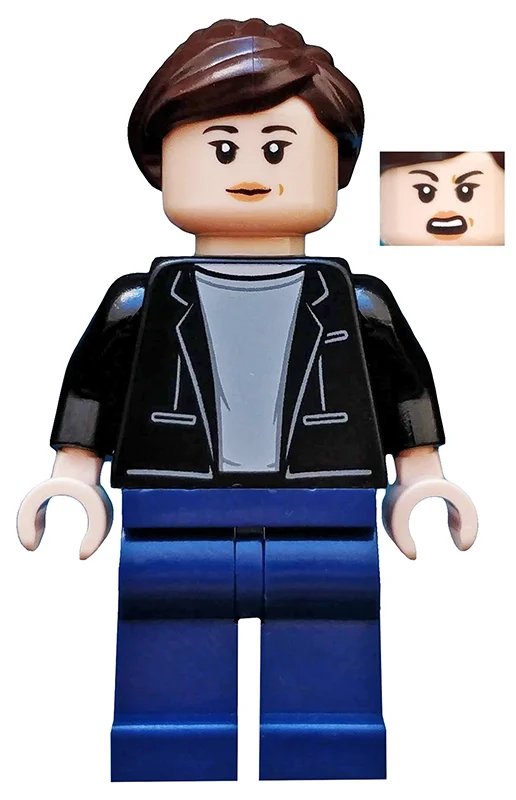 Maria hill avec veste noire et jambes bleu foncé (Maria Hill with Black Jacket and Dark Blue Legs)