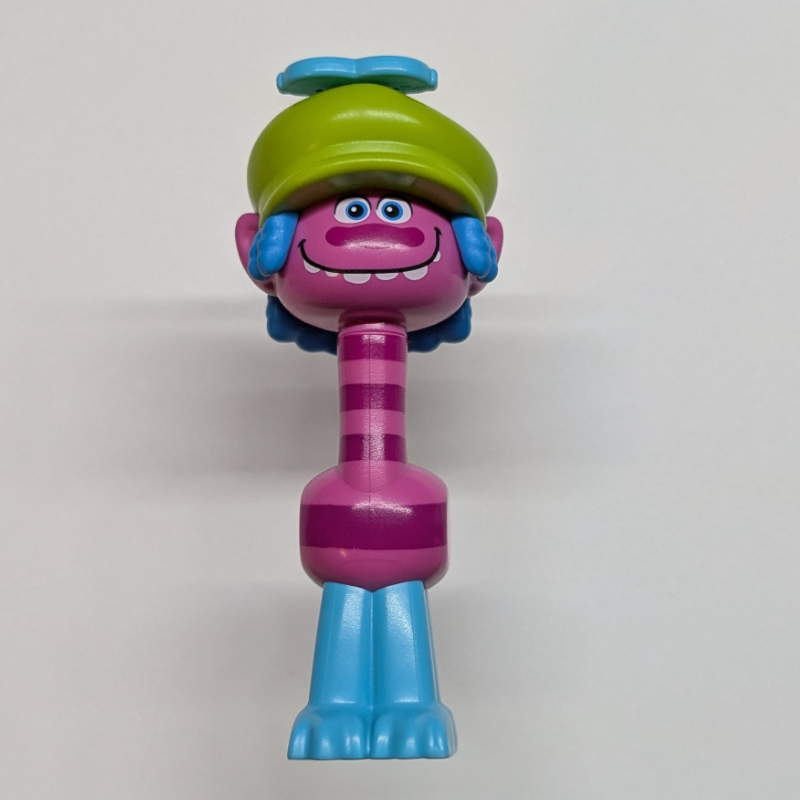 Trolls - tonnelier avec des lunettes de soleil azur moyen (Trolls - Cooper with Medium Azure Sunglasses)