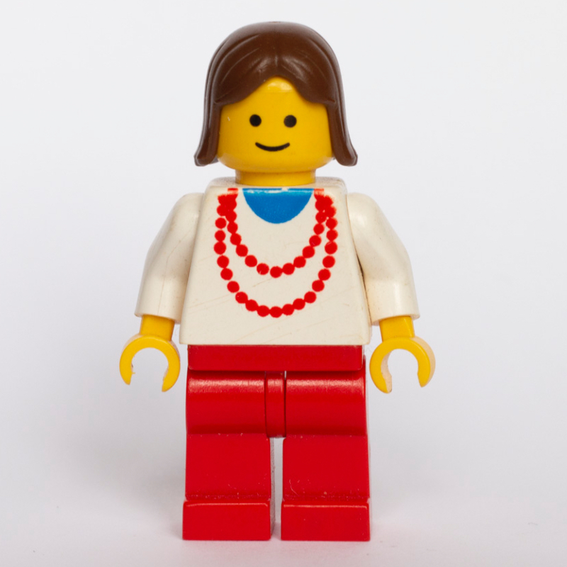 Femme - torse blanc, collier rouge, jambes rouges, cheveux bruns (3626b tête) (Woman - White Torso, Red Necklace, Red Legs, Brown Hair (3626b Head))