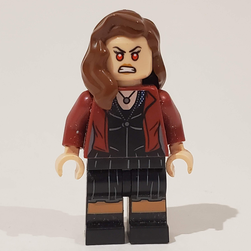 Scarlet Witch avec veste rouge foncé sur robe noire (Scarlet Witch with Dark Red Jacket over Black Dress)