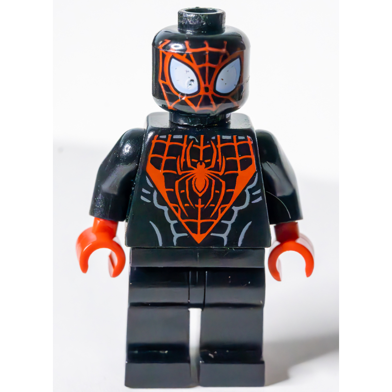 Spider-Man (Miles Morales), mains rouges, sangles de visage rouge (Spider-Man (Miles Morales), Red Hands, Red Face Webbing)