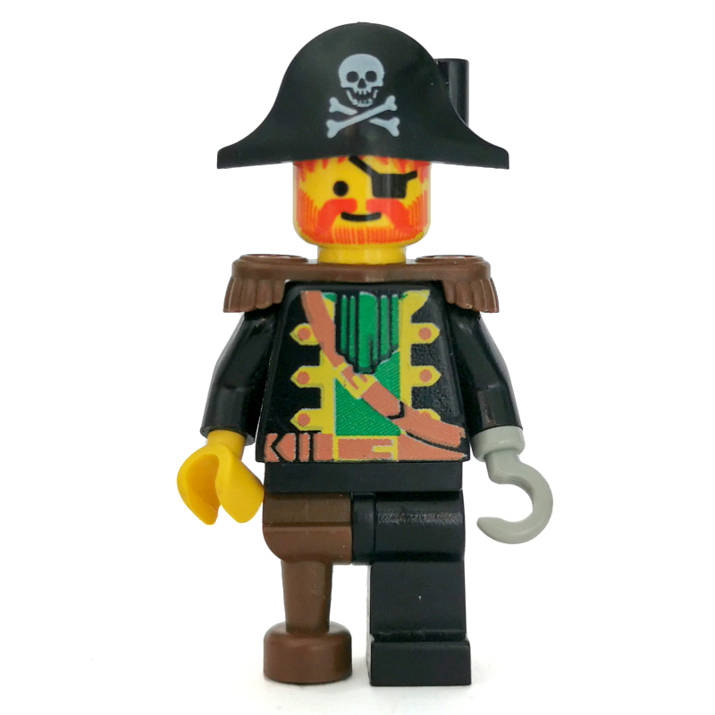 Pirate - capitaine, crochet gris clair, bicorne avec crâne, 3626a (Pirate - Captain, Light Gray Hook, Bicorne with Skull, 3626a)