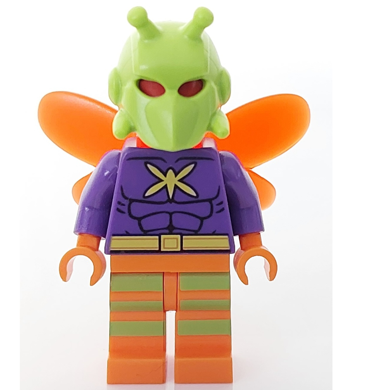 Papillon tueur avec casque couvrant le visage (Killer Moth with Helmet Covering Face)
